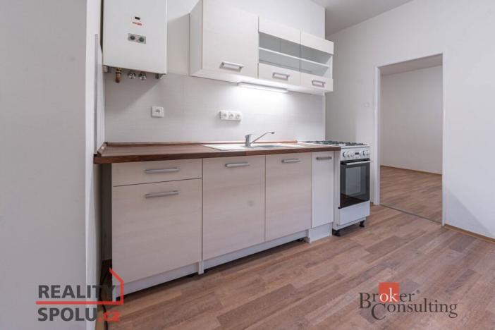 Pronájem bytu 2+1, Úpice, Sládkova, 56 m2