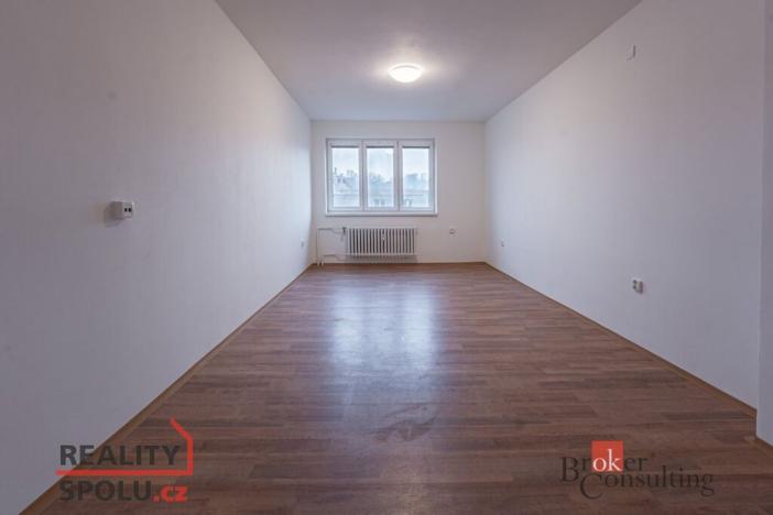 Pronájem bytu 2+1, Úpice, Sládkova, 56 m2