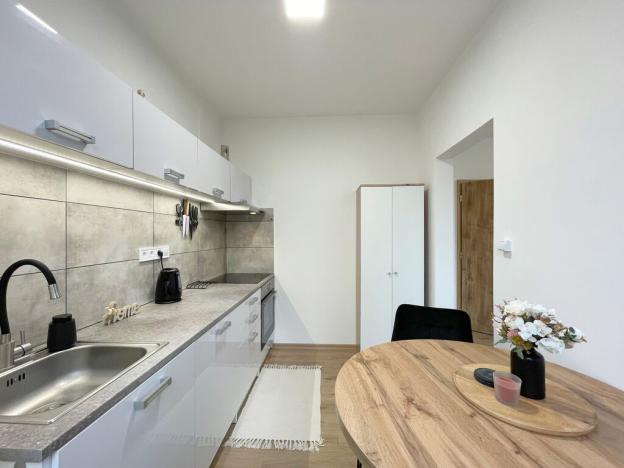 Pronájem bytu 2+1, Olomouc - Holice, U cukrovaru, 45 m2