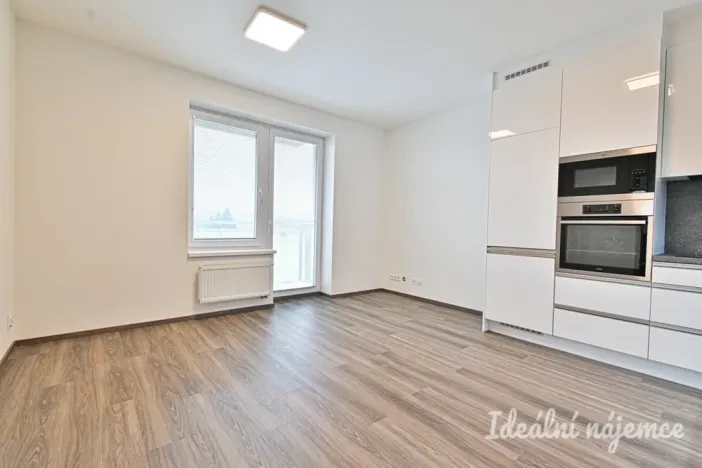 Pronájem bytu 2+kk, Brno - Žebětín, Křepelčí, 47 m2