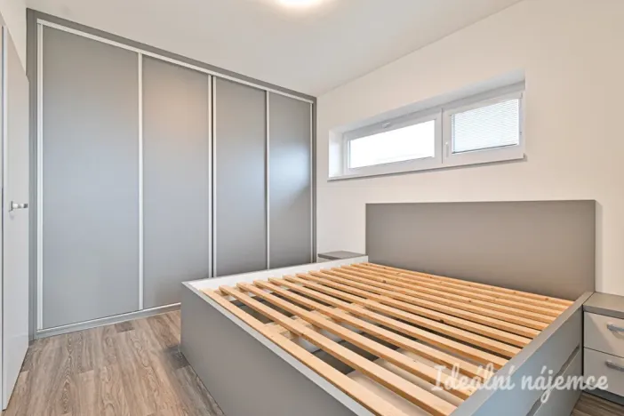 Pronájem bytu 2+kk, Brno - Žebětín, Křepelčí, 47 m2