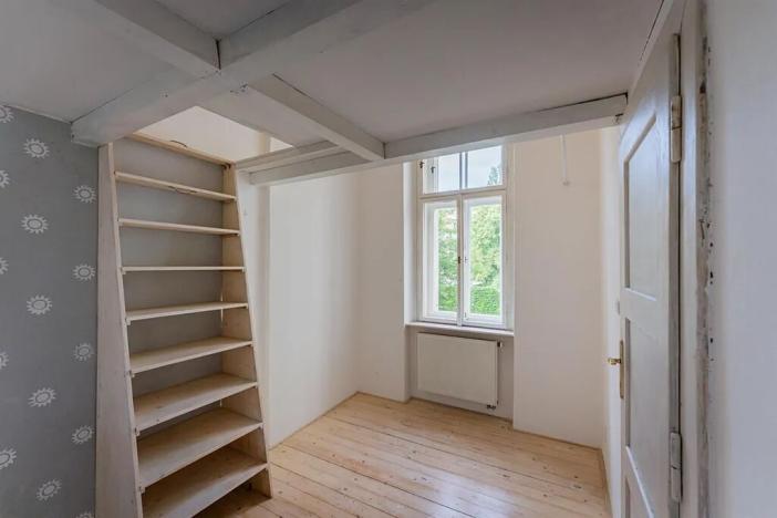 Pronájem bytu 3+1, Praha - Bubeneč, Uralská, 101 m2