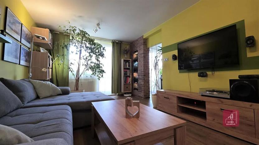 Prodej bytu 3+1, Mokrá-Horákov, 72 m2