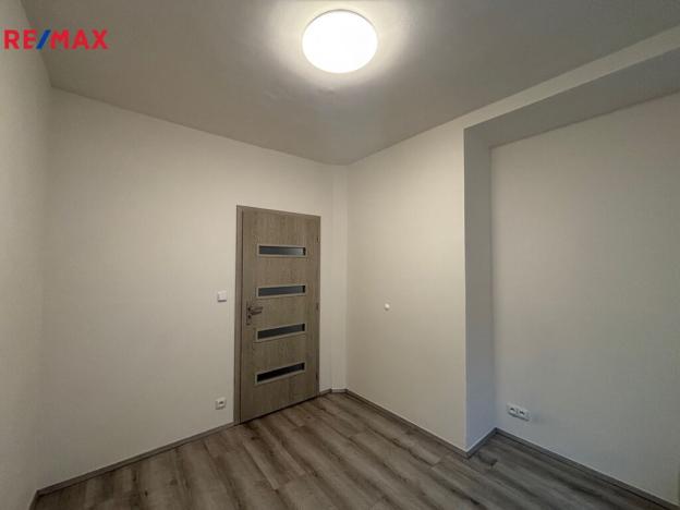 Pronájem bytu 2+kk, Brno - Židenice, Šámalova, 42 m2