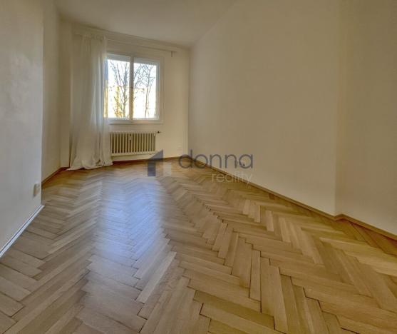 Pronájem bytu 2+kk, Praha - Vinohrady, Šrobárova, 47 m2