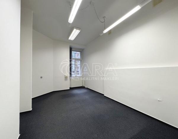 Pronájem obchodního prostoru, Praha, Zborovská, 128 m2