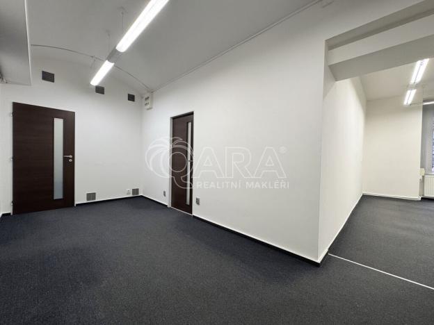 Pronájem obchodního prostoru, Praha, Zborovská, 128 m2