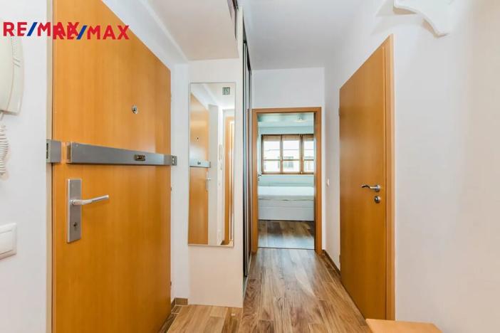 Pronájem bytu 2+kk, Praha - Zbraslav, Václava Rady, 34 m2