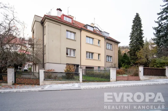 Prodej rodinného domu, Praha - Smíchov, Ke Klimentce, 180 m2