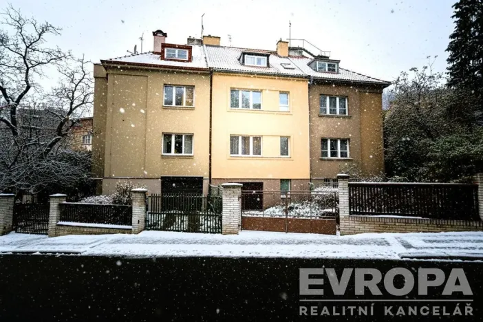 Prodej rodinného domu, Praha - Smíchov, Ke Klimentce, 180 m2