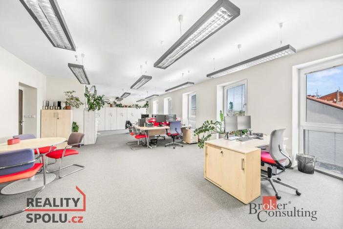 Pronájem kanceláře, Plzeň - Jižní Předměstí, Radobyčická, 170 m2
