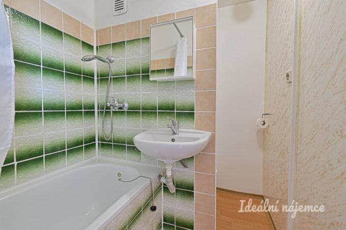 Pronájem bytu 1+1, Brno - Bystrc, Štouračova, 31 m2