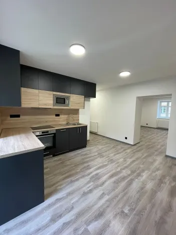 Pronájem bytu 2+1, Děčín, Zámecká, 69 m2