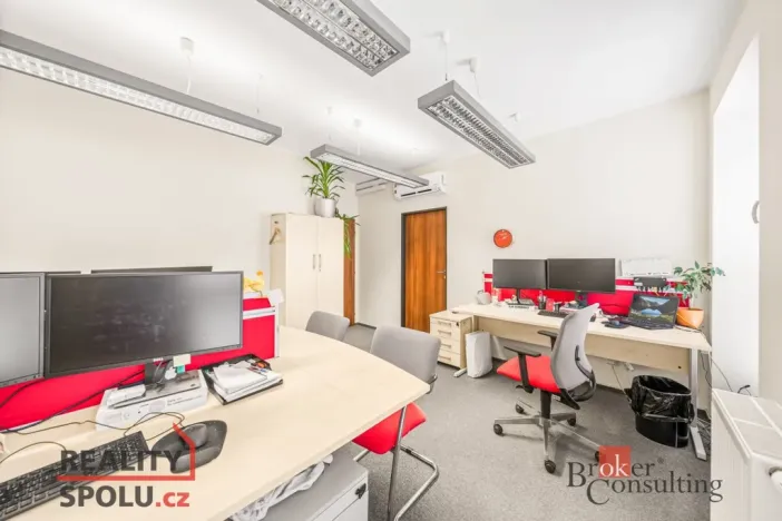 Pronájem kanceláře, Plzeň - Jižní Předměstí, Radobyčická, 55 m2