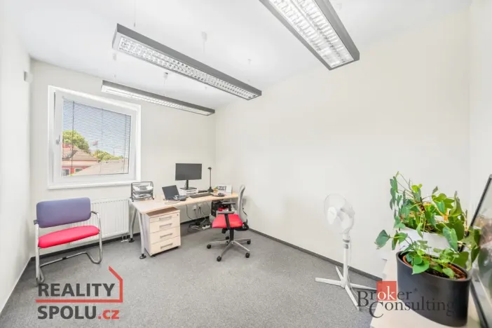 Pronájem kanceláře, Plzeň - Jižní Předměstí, Radobyčická, 55 m2