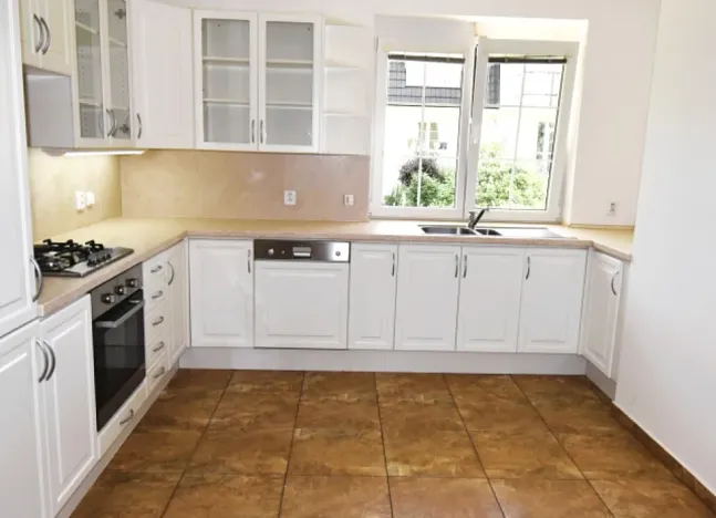 Pronájem rodinného domu, Průhonice, 260 m2