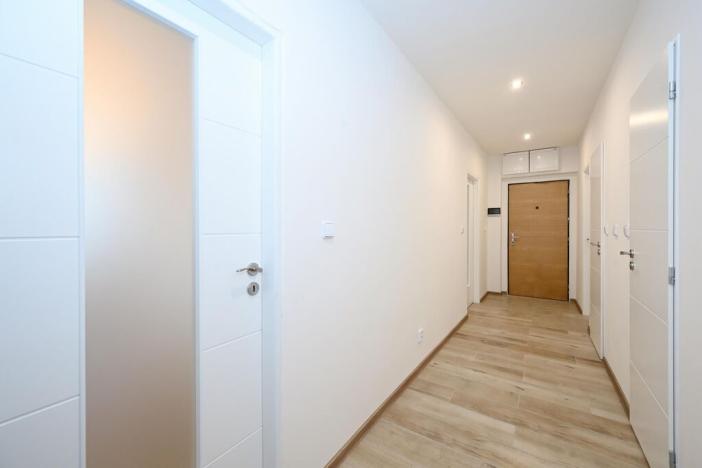 Pronájem bytu 2+kk, Praha - Smíchov, Kroftova, 58 m2