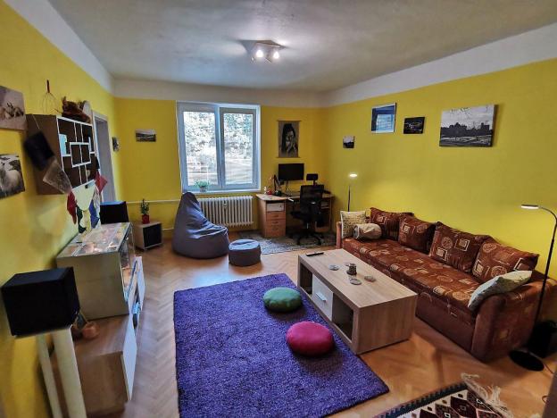 Pronájem bytu 2+1, Pardubice - Zelené Předměstí, Benešovo náměstí, 58 m2