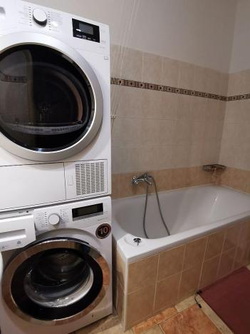 Pronájem bytu 2+1, Pardubice - Zelené Předměstí, Benešovo náměstí, 58 m2