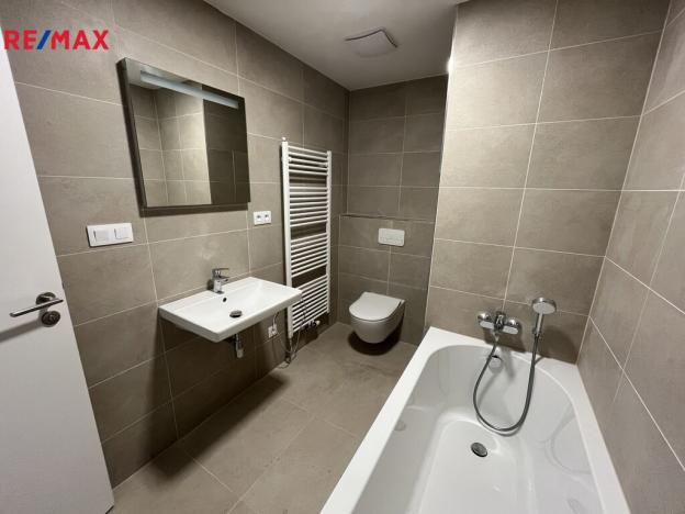 Prodej bytu 2+kk, Zlín, Tyršovo nábřeží, 66 m2