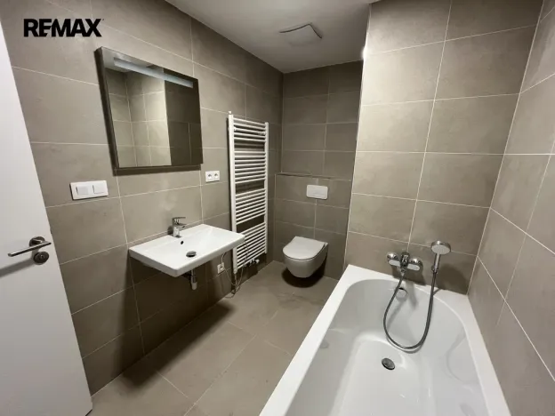 Prodej bytu 2+kk, Zlín, Tyršovo nábřeží, 66 m2