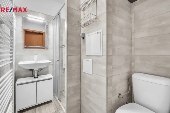 Pronájem bytu 1+kk, Milovice - Mladá, Slepá, 42 m2