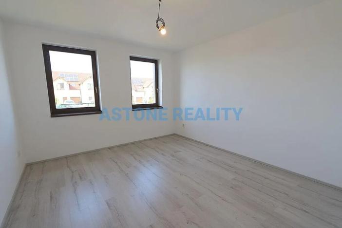 Pronájem rodinného domu, Trnová, 318 m2