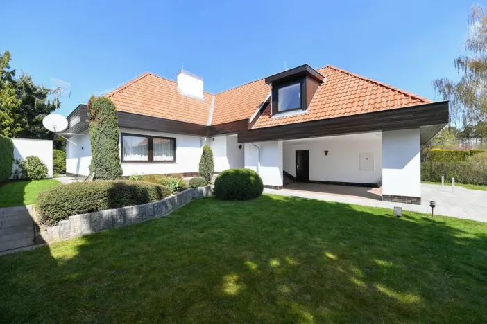 Pronájem rodinného domu, Praha - Kunratice, Ke hrádku, 417 m2