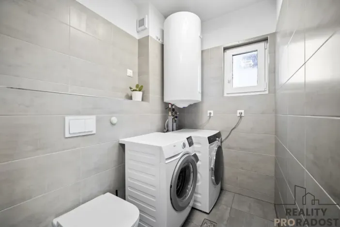 Prodej rodinného domu, Pardubice - Doubravice, 108 m2