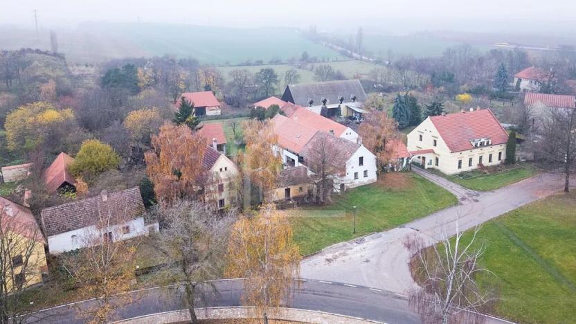 Prodej podílu pozemku, Třebíz, 161602 m2