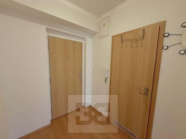 Pronájem bytu 1+kk, Praha - Čakovice, Rýnská, 38 m2