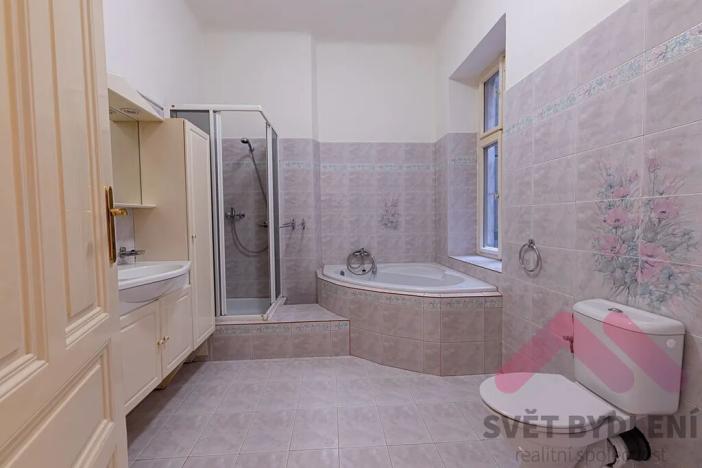 Pronájem bytu 2+kk, Praha - Karlín, Za Poříčskou bránou, 53 m2