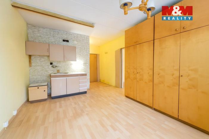 Prodej bytu 1+1, Chomutov, Borová, 35 m2