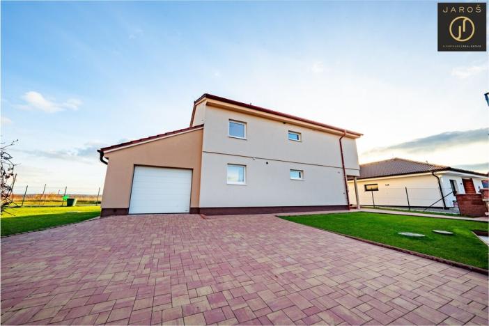 Prodej rodinného domu, Smečno, Za Školou, 131 m2