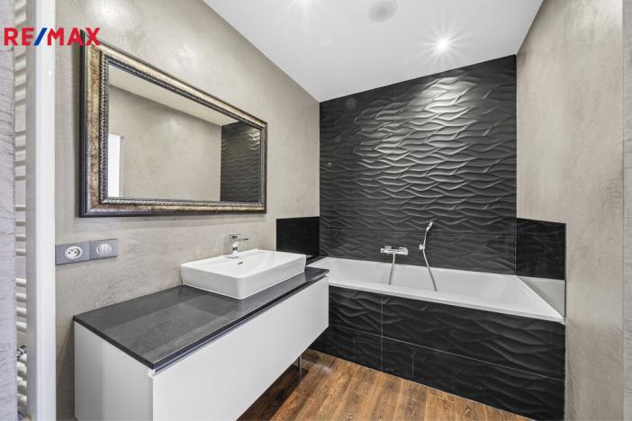 Prodej bytu 2+1, Hradec Králové - Nový Hradec Králové, Kejzlarova, 75 m2