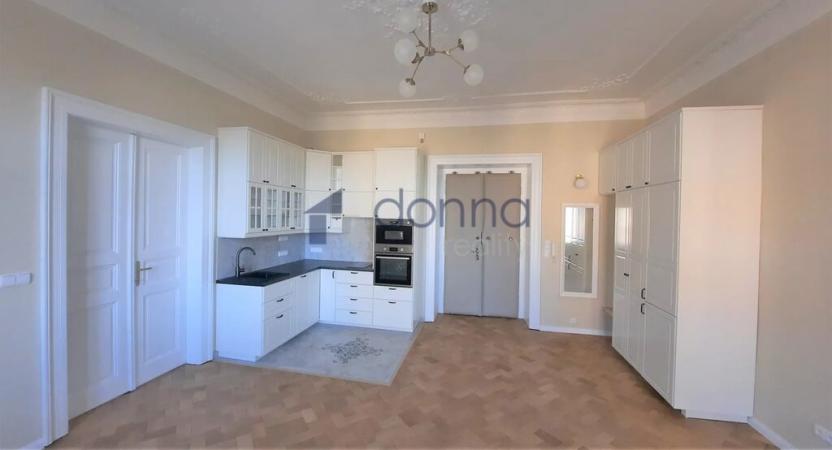 Pronájem bytu 2+kk, Praha, Na Smetance, 56 m2