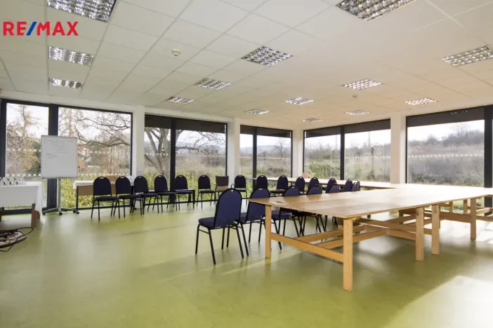 Pronájem kanceláře, Ústí nad Labem - Předlice, náměstí Prokopa Velikého, 72 m2