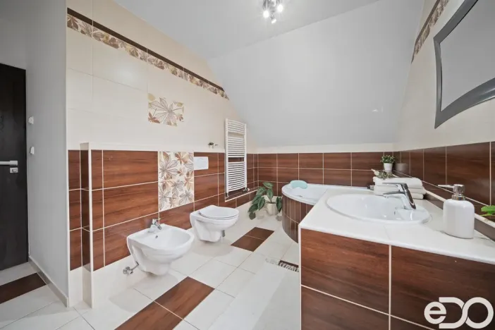 Prodej rodinného domu, Hněvčeves, 202 m2