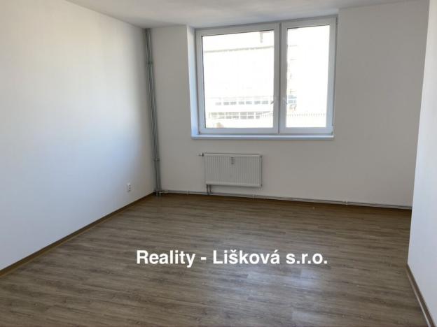 Pronájem bytu 2+kk, Ústí nad Labem - Ústí nad Labem-centrum, Velká Hradební, 46 m2