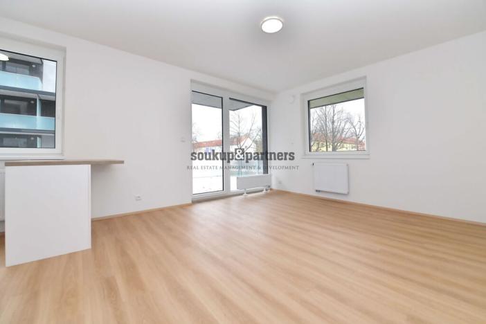 Pronájem bytu 2+kk, Praha - Prosek, Čakovická, 52 m2