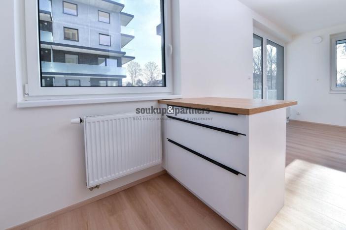 Pronájem bytu 2+kk, Praha - Prosek, Čakovická, 52 m2