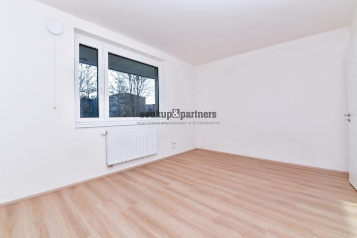 Pronájem bytu 2+kk, Praha - Prosek, Čakovická, 52 m2
