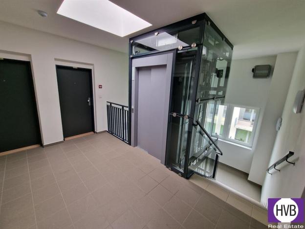 Pronájem bytu 1+kk, Praha, Formanská, 26 m2