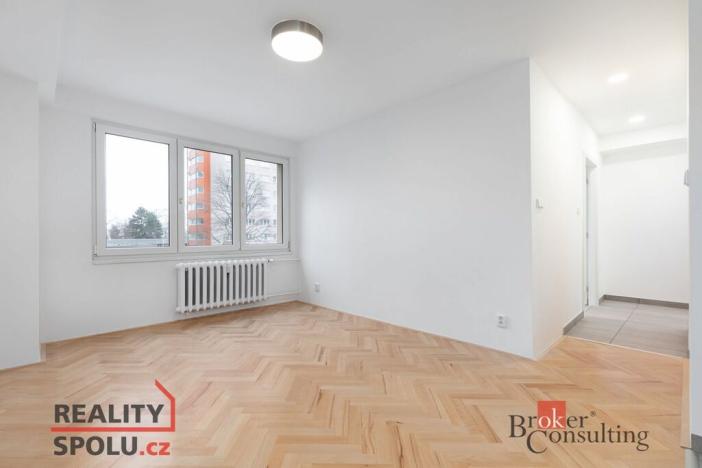 Pronájem bytu 2+kk, Ostrava - Poruba, Svojsíkova, 41 m2