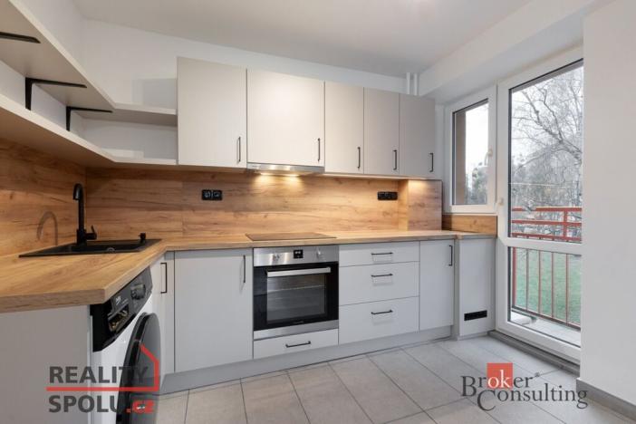 Pronájem bytu 2+kk, Ostrava - Poruba, Svojsíkova, 41 m2