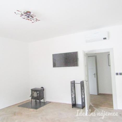 Pronájem bytu 2+1, Znojmo, Hálkova, 64 m2