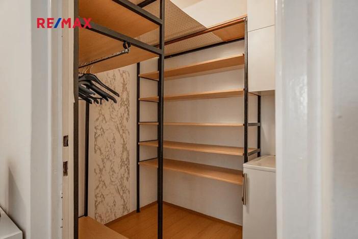 Prodej bytu 3+1, Brno, Barvy, 73 m2