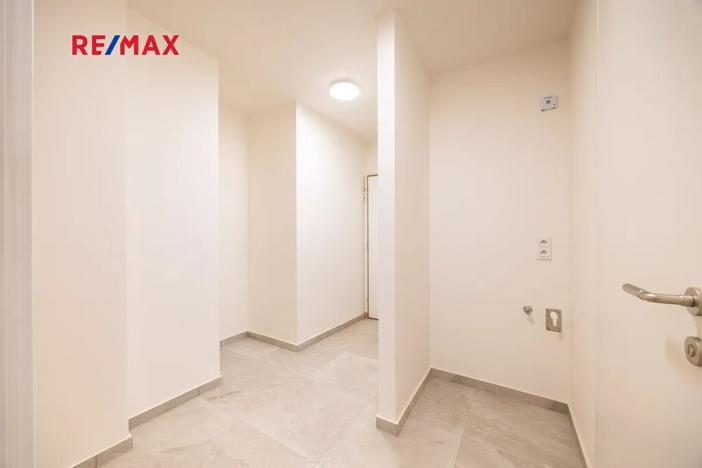 Pronájem bytu 2+kk, Praha - Vinohrady, Záhřebská, 49 m2