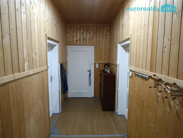 Prodej bytu 3+1, Cheb, Hálkova, 96 m2