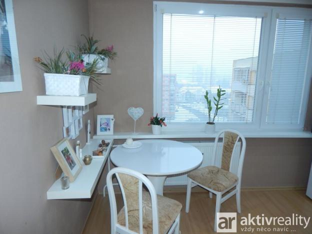 Prodej bytu 2+1, Chomutov, Bezručova, 60 m2